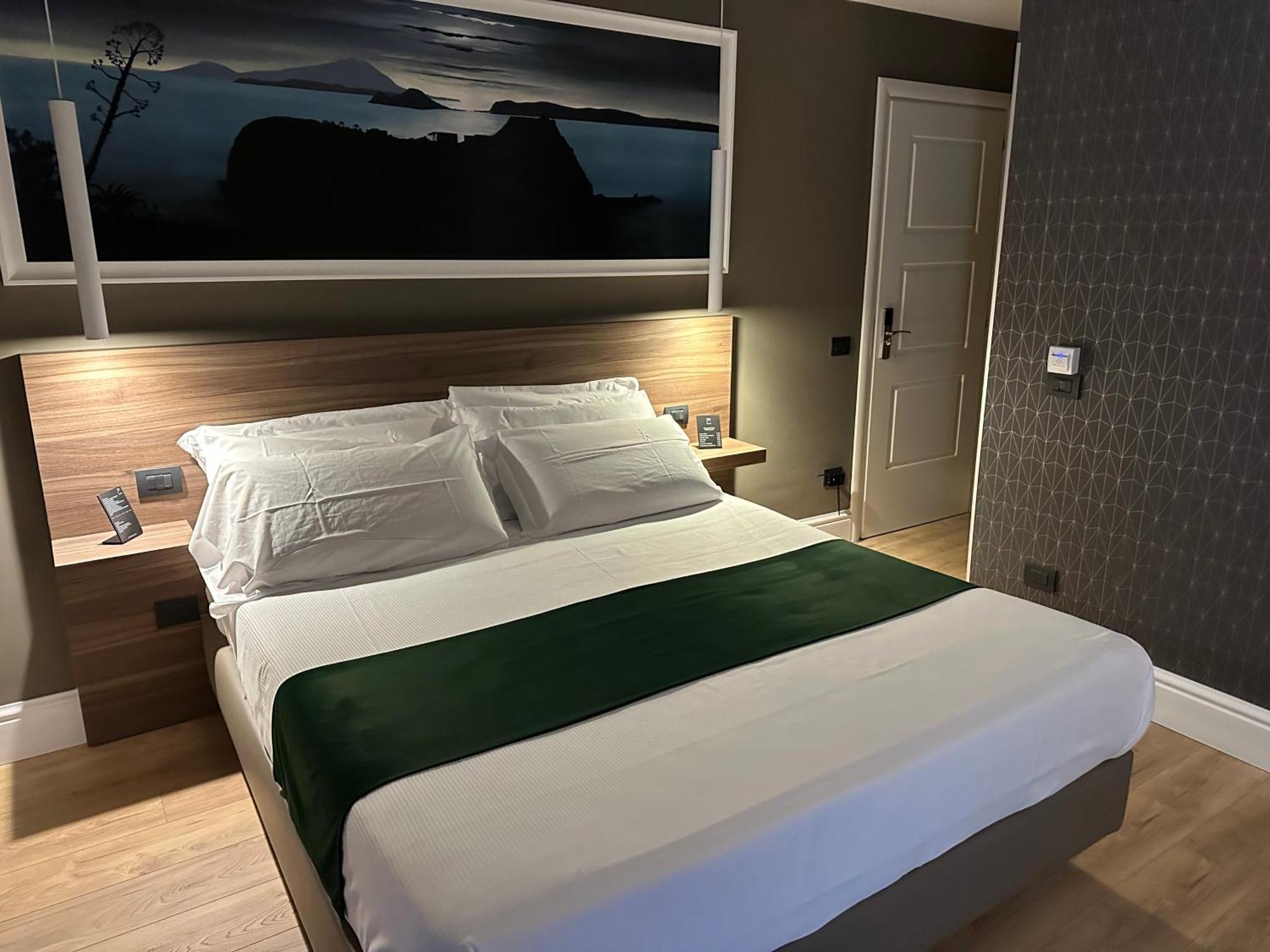 7Th Floor Suite نابولي المظهر الخارجي الصورة