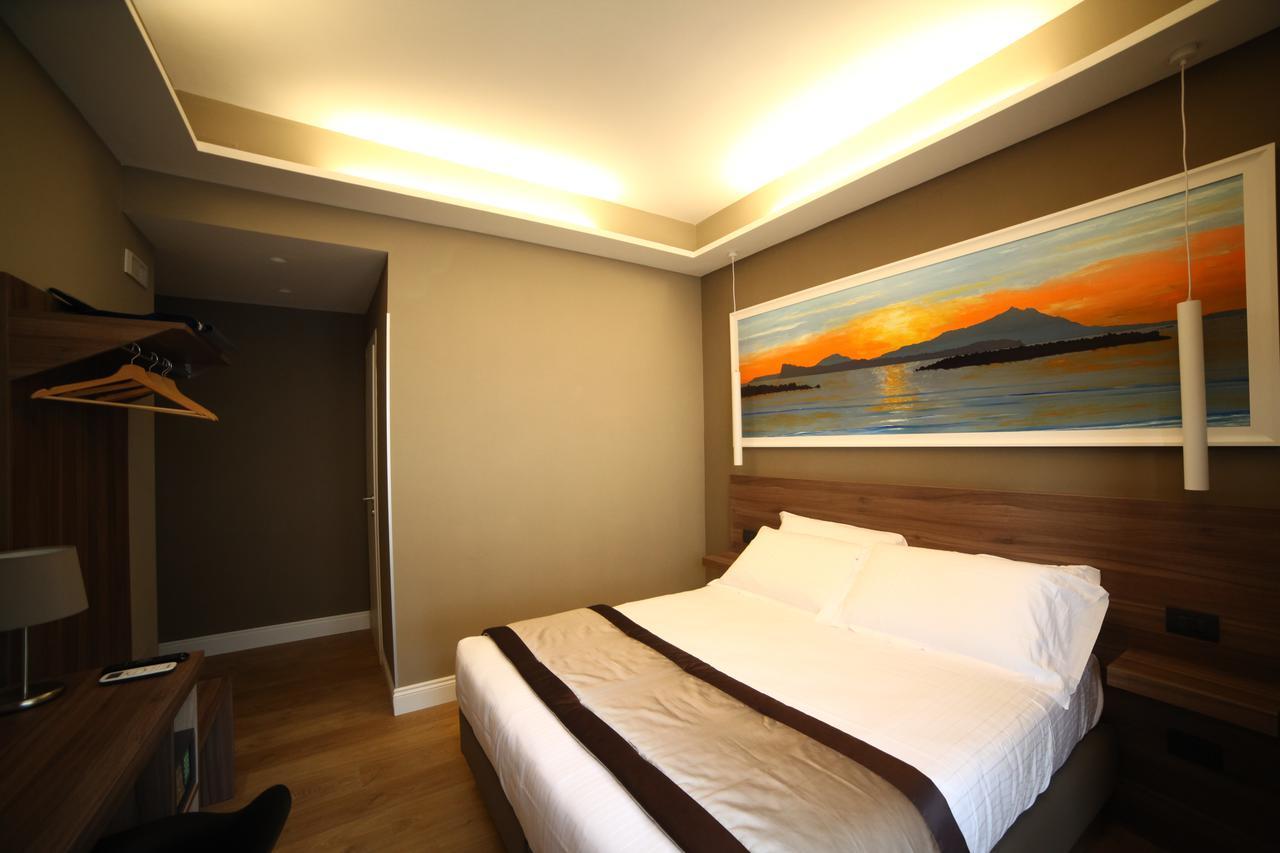 7Th Floor Suite نابولي المظهر الخارجي الصورة